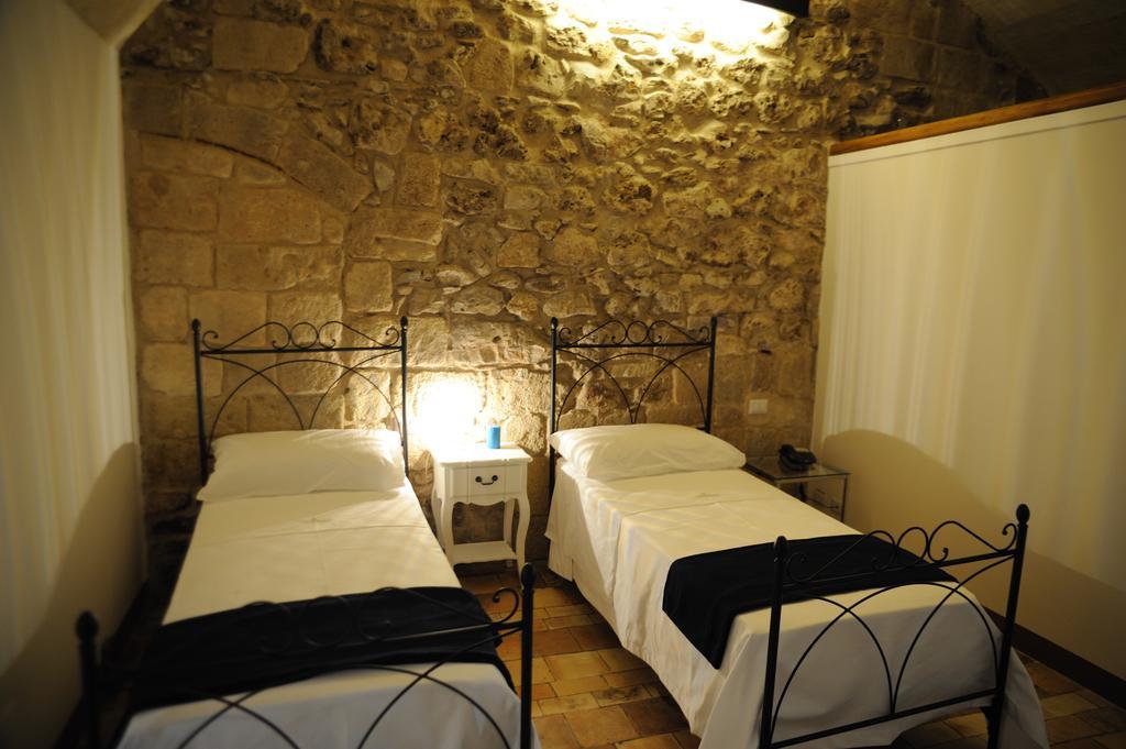 Il Nido Dei Falchi B&B Altamura Zimmer foto